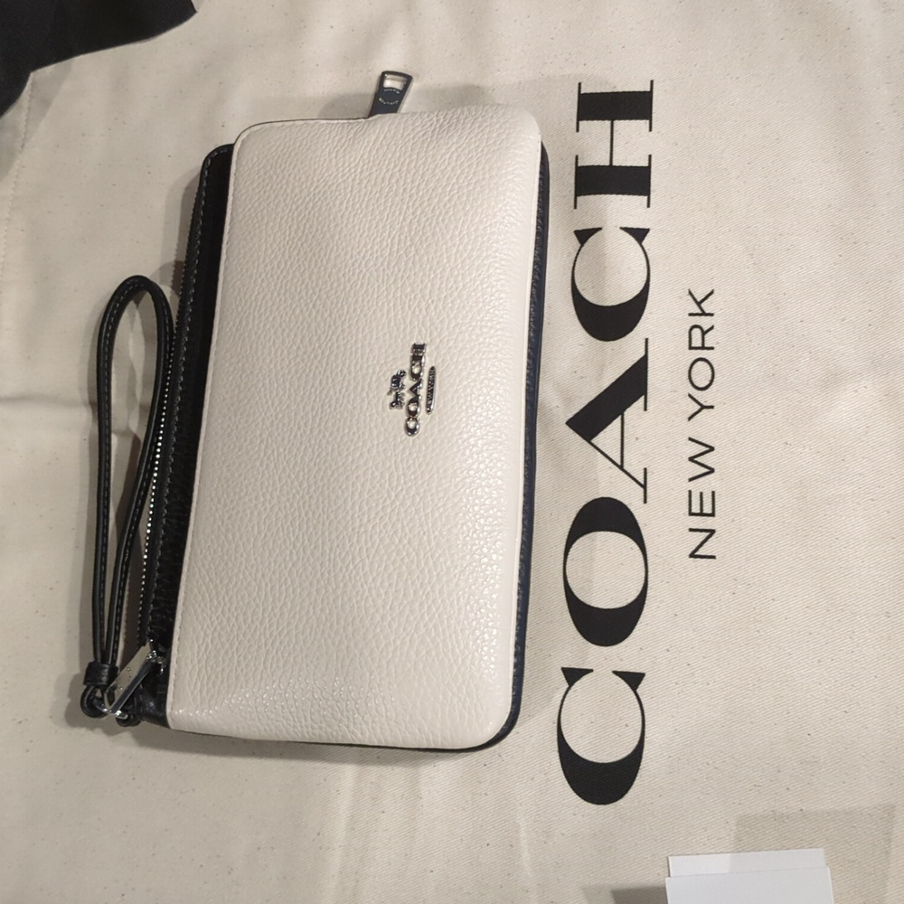Coach chalk/black double zip wristlet - Picture 3 of 16